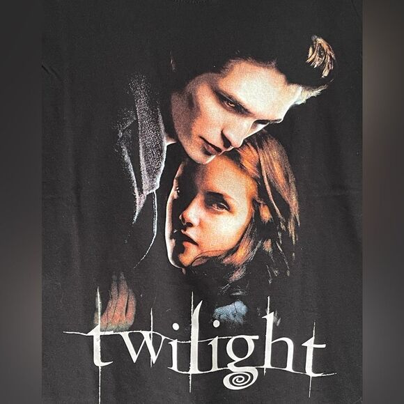 NWT Retro 90's Style Twilight Movie Edward And Bella T-Shirt
Size XXS - Picture 2 of 7